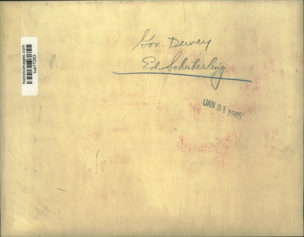 1945 Press Photo New York Governor Thomas Dewey with Ed Scheiberling - tua17263