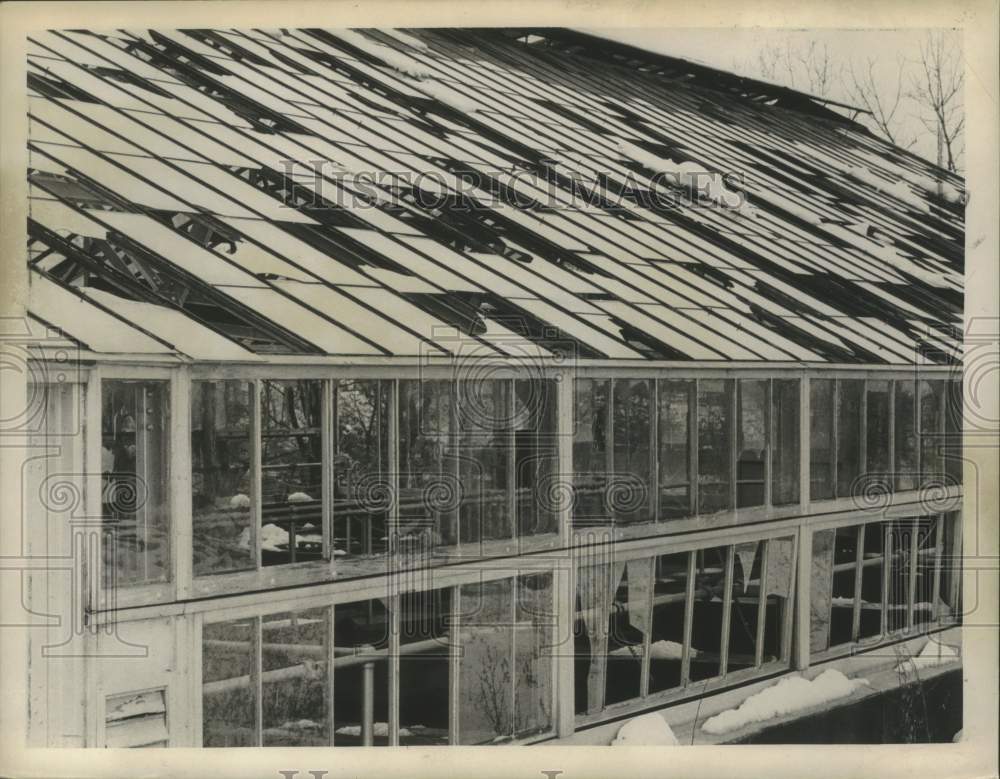 1963 Press Photo Watervliet New York Sewage Disposal Plant suffers window damage