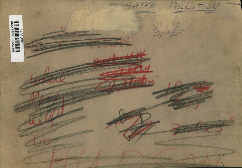 1965 Press Photo Polluted water flows from pipe in New York - tua18012