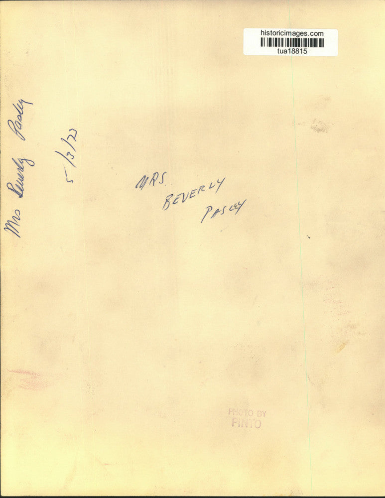 1973 Press Photo Mrs. Beverly Pasley smiles for photograph - tua18815