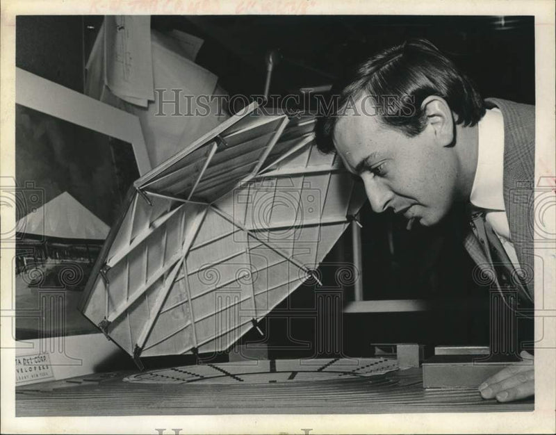 Load image into Gallery viewer, 1969 Press Photo J. Tim O'Hearn, New York - tua19364
