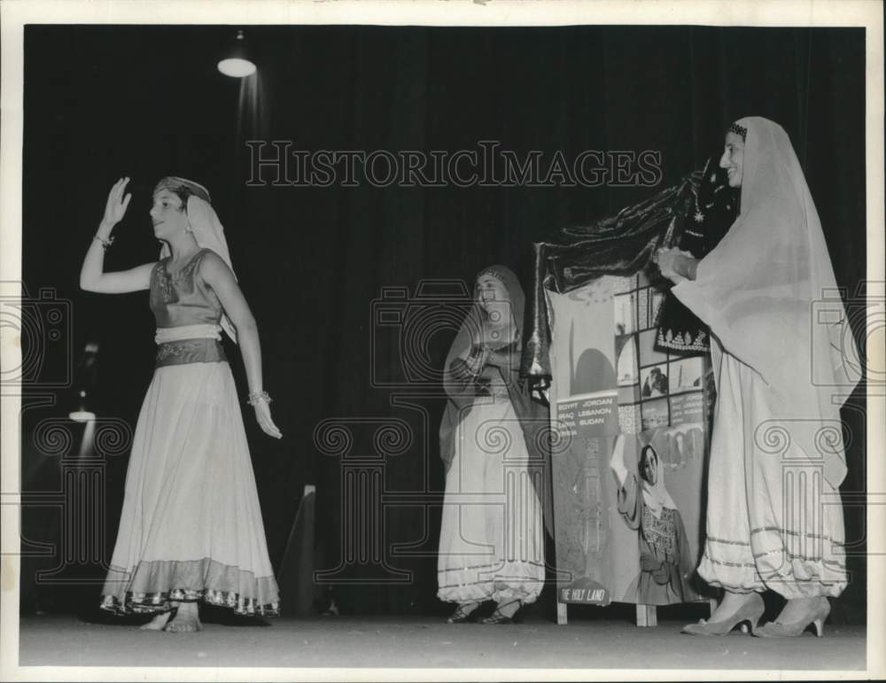 Press Photo Arab Folk Dance, Pageant of Nations, Year of History, Albany, NY