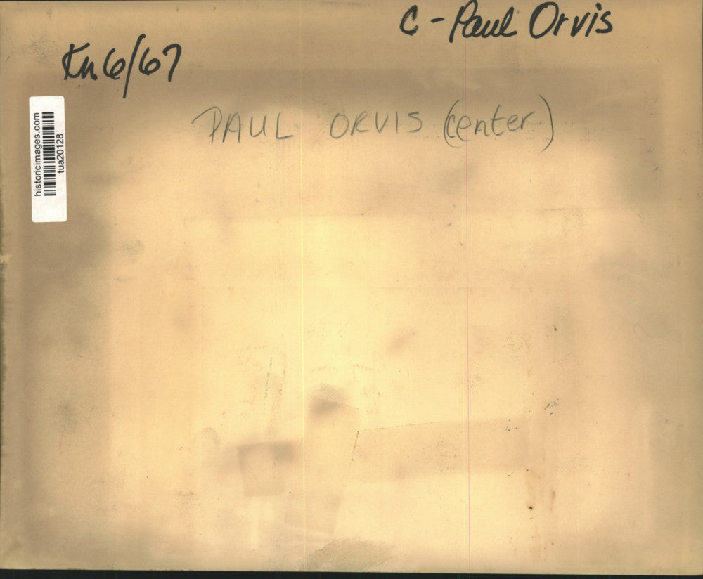 1967 Press Photo Paul Orvis (center) with two others (not identified)