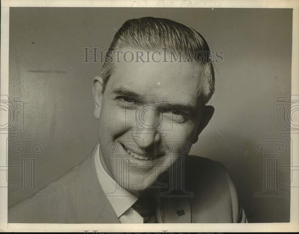 1969 Press Photo Thomas O Seeley smiles for photo - tua20811