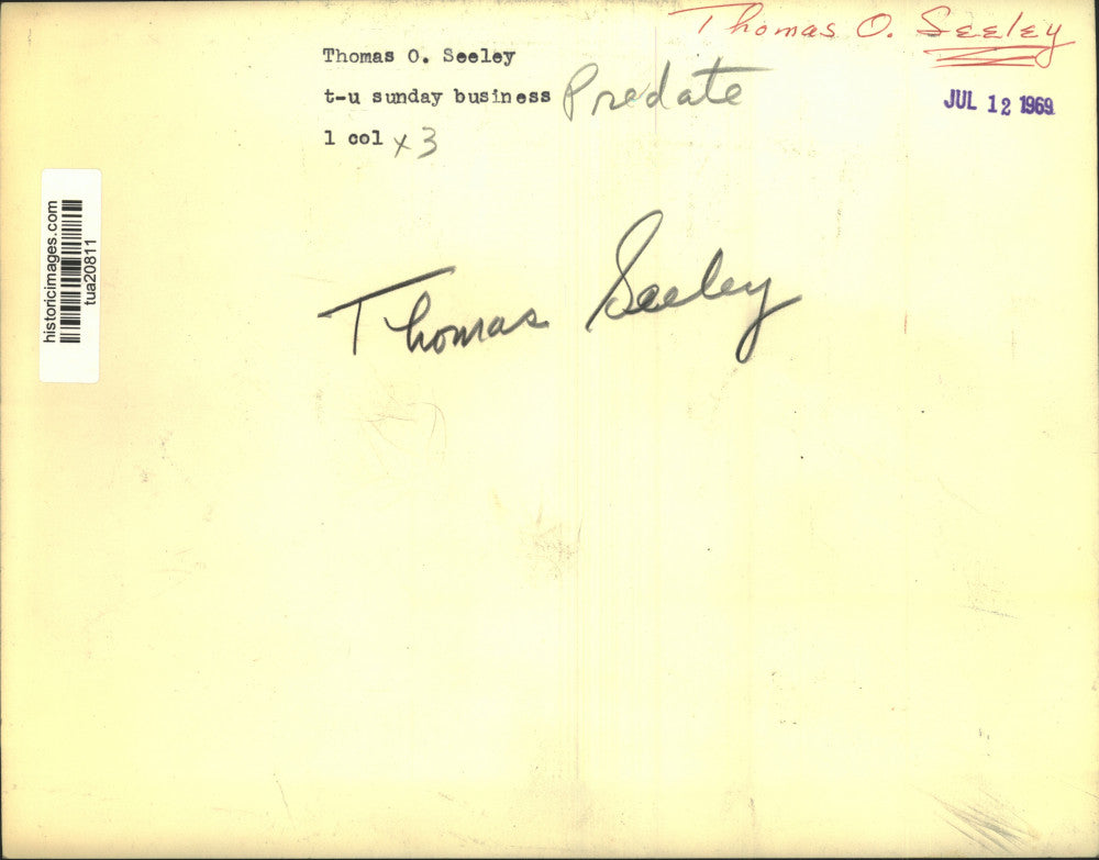 1969 Press Photo Thomas O Seeley smiles for photo - tua20811