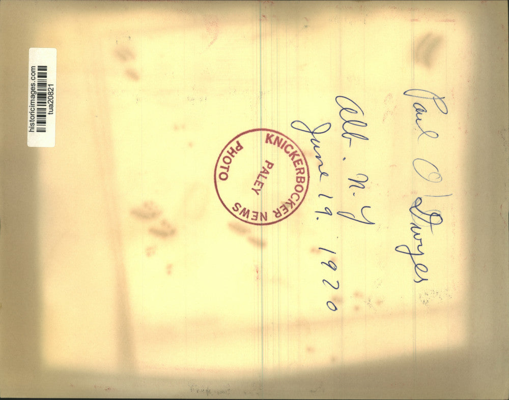 1970 Press Photo Paul O'Dwyer sits in chair at meeting, Albany, New York