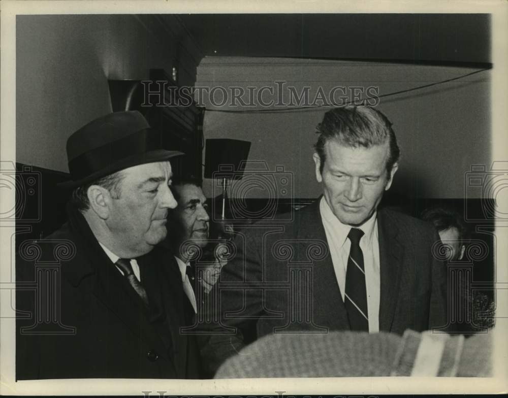1969 Press Photo Mayor Lindsey and Harry O'Donnell, press secretary - tua20863