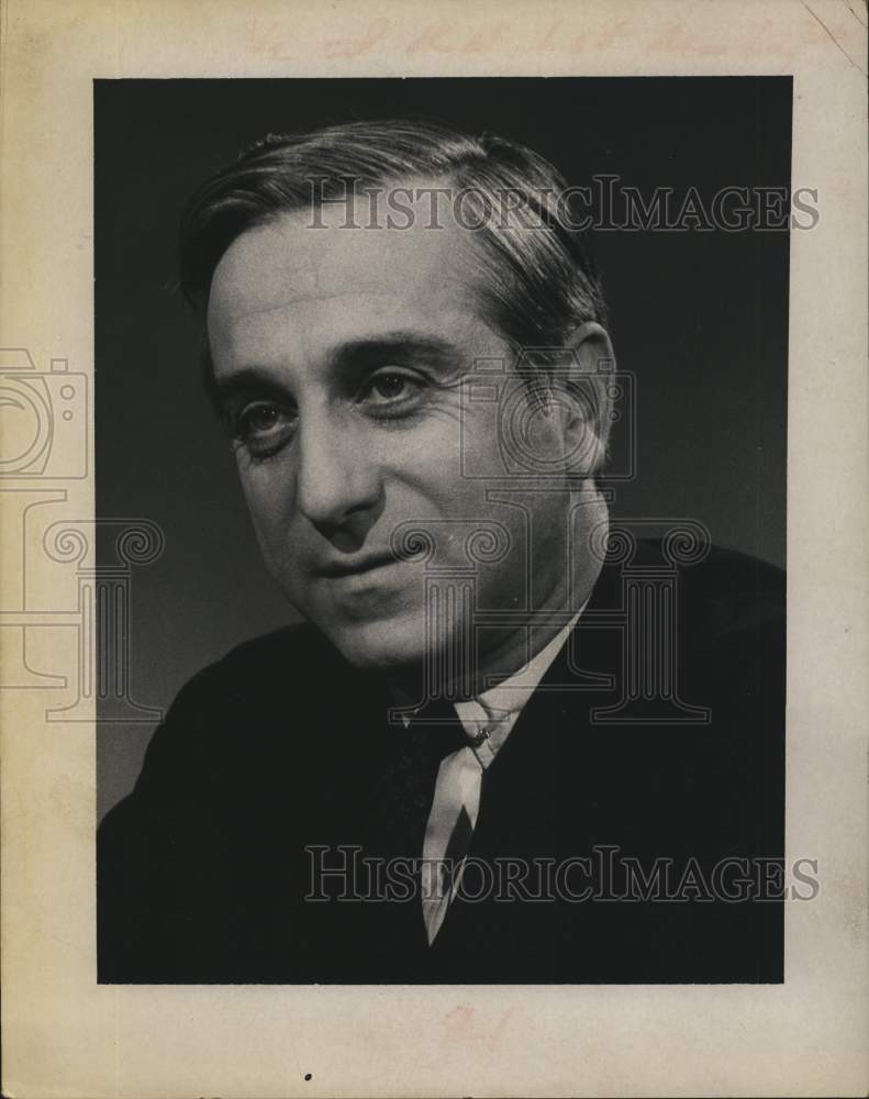 1965 Press Photo Howard J Samuels sits for portrait - tua21974