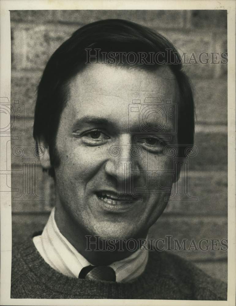 1972 Press Photo Jean St. Pierre smiles for photo - tua22130
