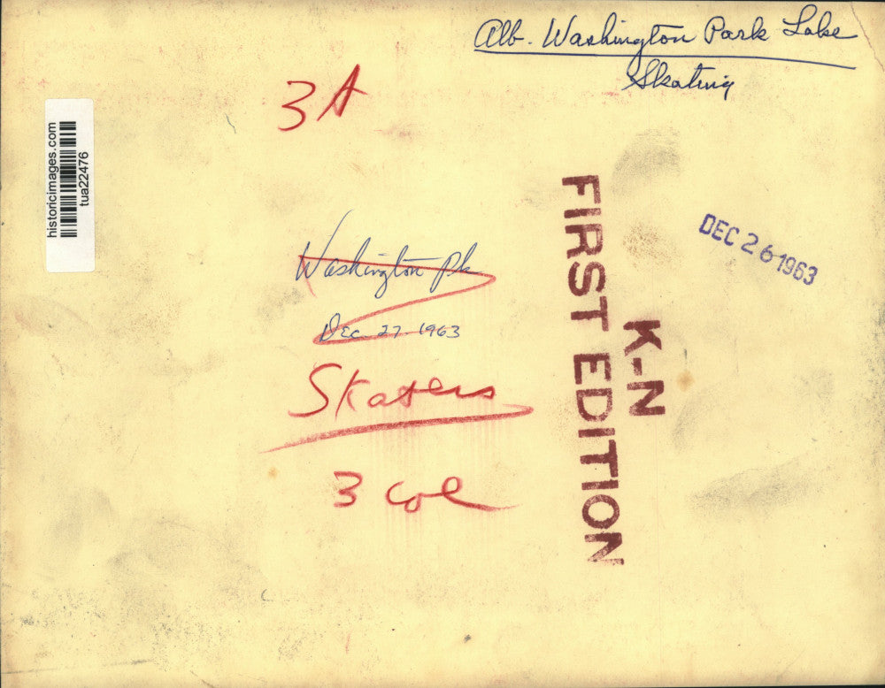 1963 Press Photo Residents ice skate in the snow at Washington Park ice rink, NY