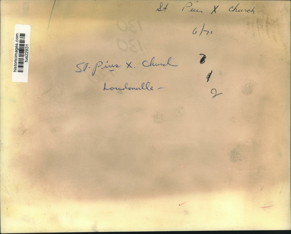 1971 Press Photo Exterior view of St Pius X Church, Loudonville, New York