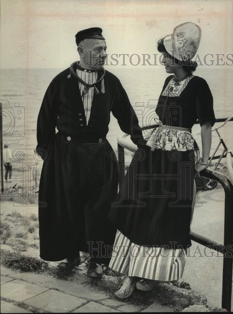 1962 Press Photo Albany, NY Tulip Queen Nancy Self in Volendam, Netherlands