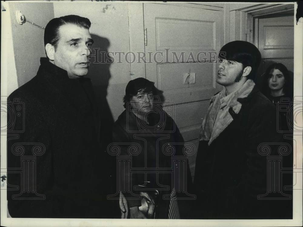 1975 Press Photo Mr. &amp; Mrs. Saul Seider with Kevin Seider in New York