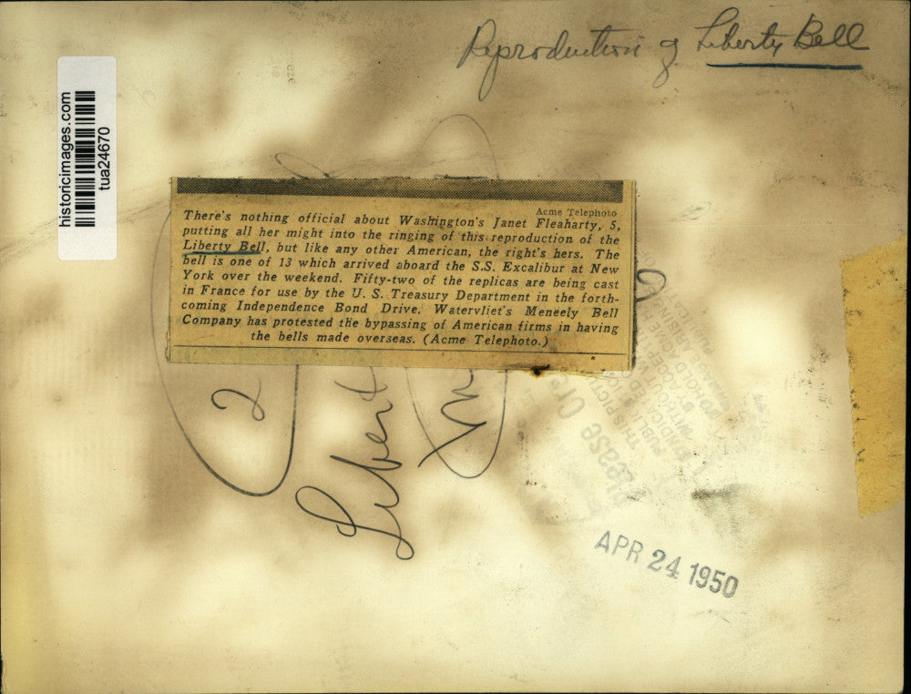 1950 Press Photo Janet Fleaharty rings a replica of the Liberty Bell in NY