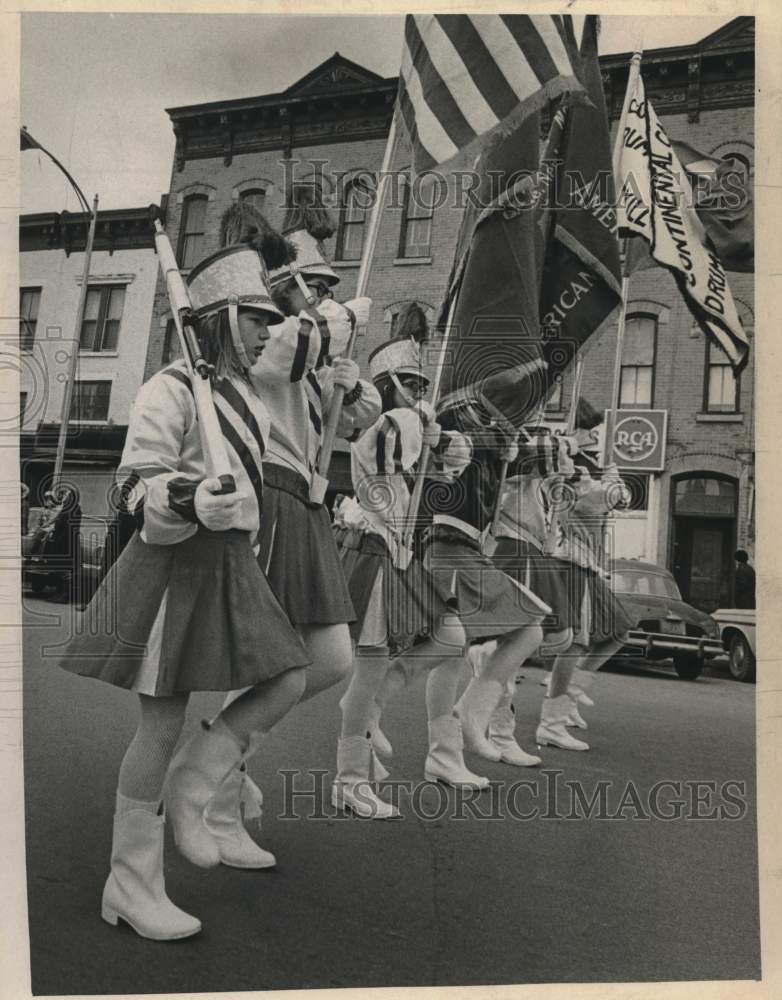 1969 Press Photo Color Guard marches in St Patrick's Day Parade holding flags