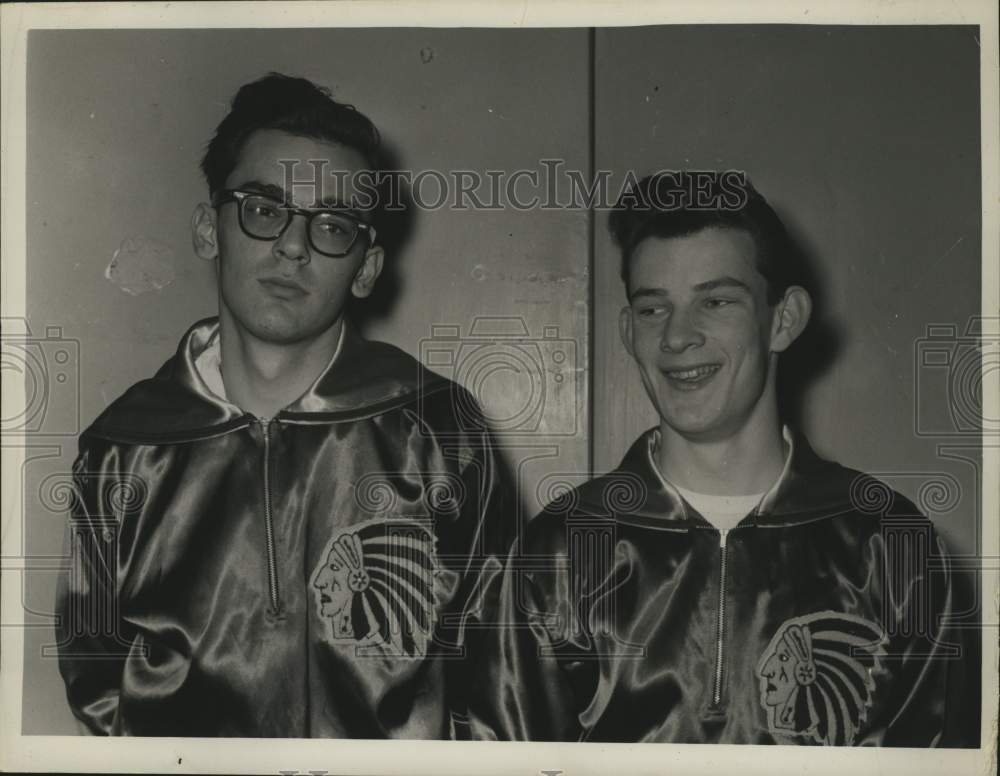 1962 Press Photo St Joseph&#39;s Academy, Albany basketball players pose for photo- Historic Images