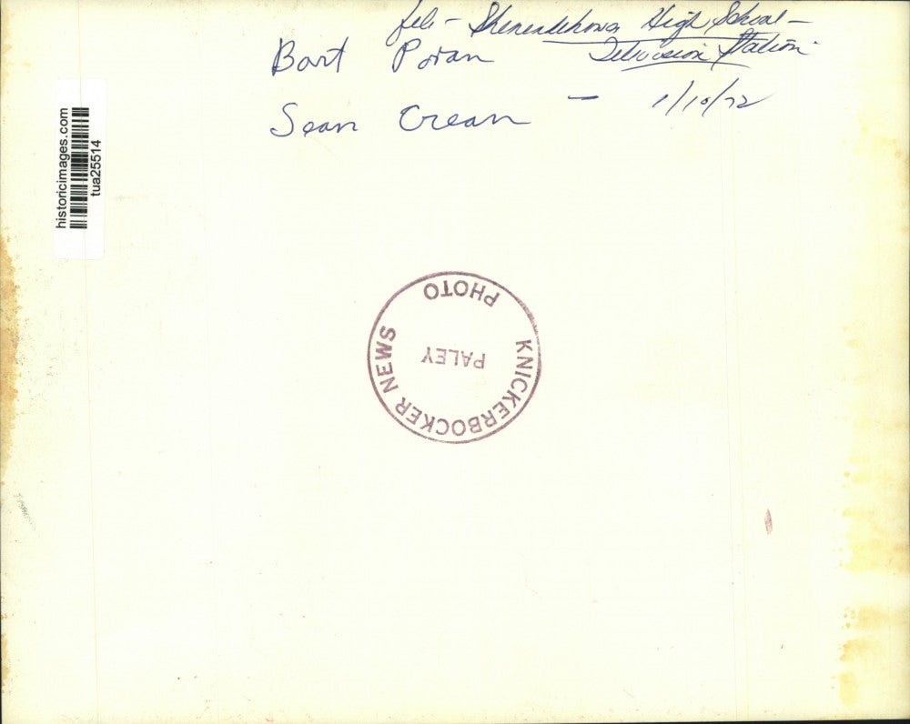 1972 Press Photo Shenendehowa, New York students edit film at television station