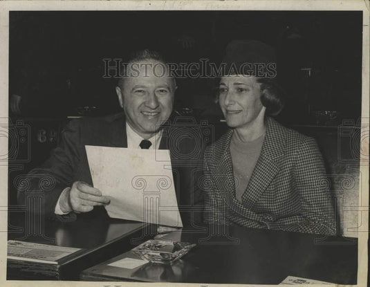 1967 Press Photo New York State Assemblymen Harvey Lifset with wife in Albany