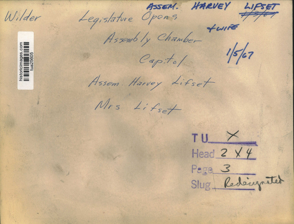 1967 Press Photo New York State Assemblymen Harvey Lifset with wife in Albany