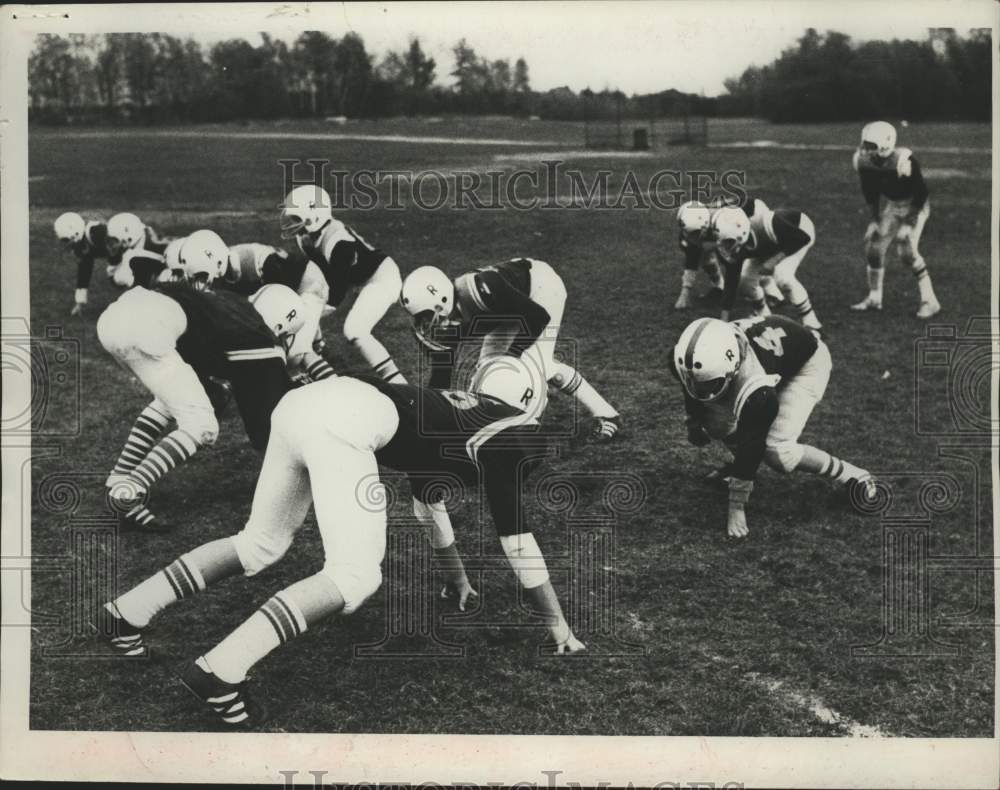 1978 Press Photo Shenendehowa School NY football players practice on the field