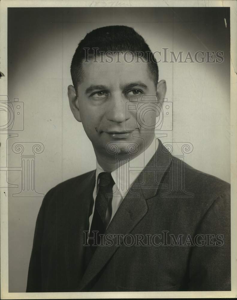 1967 Press Photo Charles E. Linsey, Watervliet Arsenal, New York - tua25957