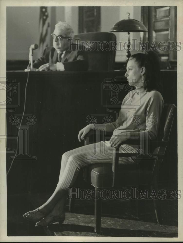 1967 Press Photo Michele Sager sits in chair testifying in court case