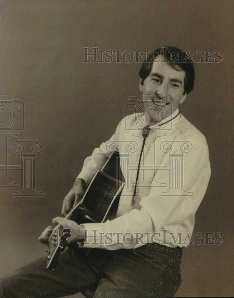 1987 Press Photo Guitarist Tom Lindsay in New York - tua26034- Historic Images