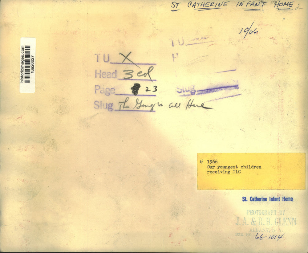 1966 Press Photo Nurses care for infants at St. Catherine Infant Home, New York