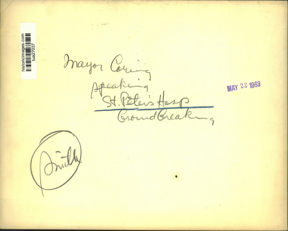 1963 Press Photo Mayor Corning speaks to crowd at St Peters Hospital ceremony