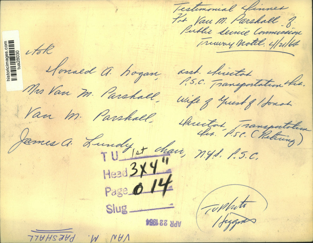 1964 Press Photo Mrs and Mr Van M Parshall attend dinner in his honor New York