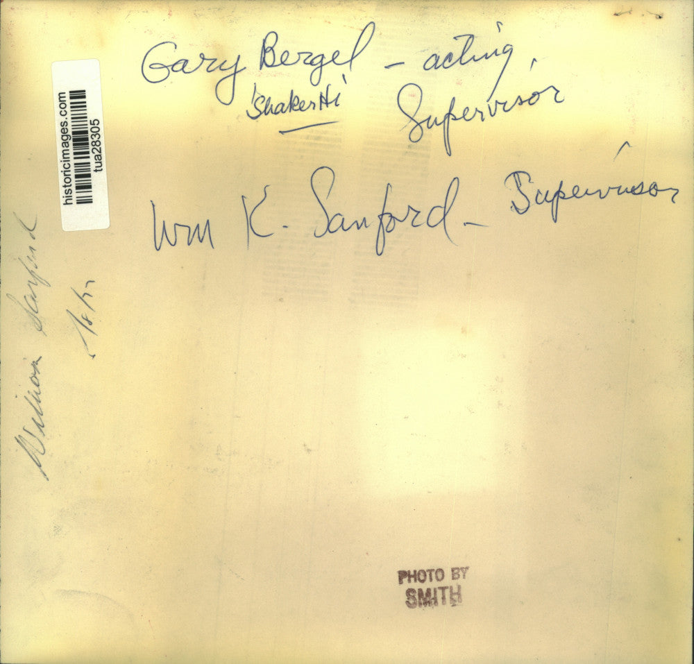 1977 Press Photo Colonie, NY Town Supervisor with student Acting Town Supervisor