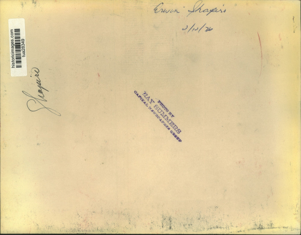 1976 Press Photo Erwin Shapiro in New York courtroom - tua28349