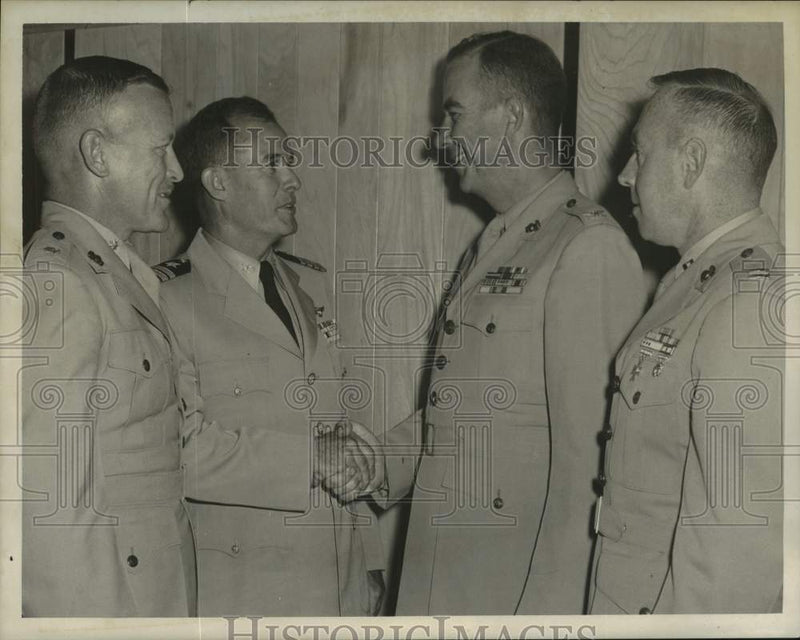 Load image into Gallery viewer, 1962 Press Photo Colonel Albert Lucas shakes hands with Captain Lamb at luncheon
