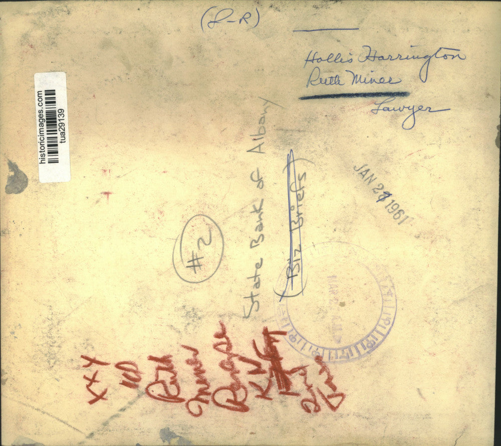 1961 Press Photo Hollis Harrington & Ruth Miner at State Bank of Albany, NY