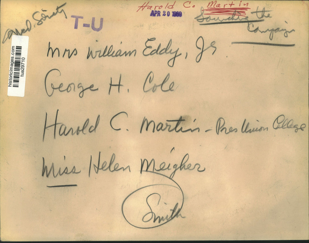 1969 Press Photo Union College president mingles with guests at New York event