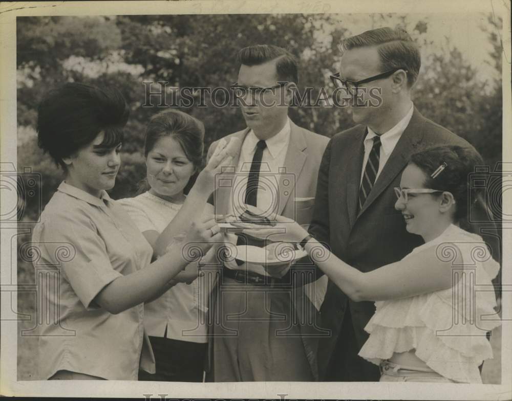 1964 Press Photo Columbian Republican League hosts annual picnic in Albany, NY