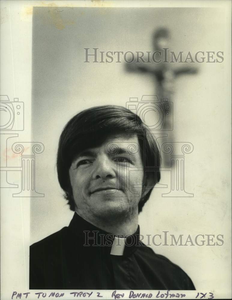 1979 Press Photo Reverend Donald Lofmar, Watervliet, NY, smiles for his photo