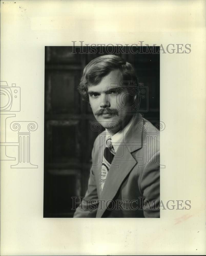 1975 Press Photo Warren Mohr, Manufacturers Hanover Trust Company, Albany, NY