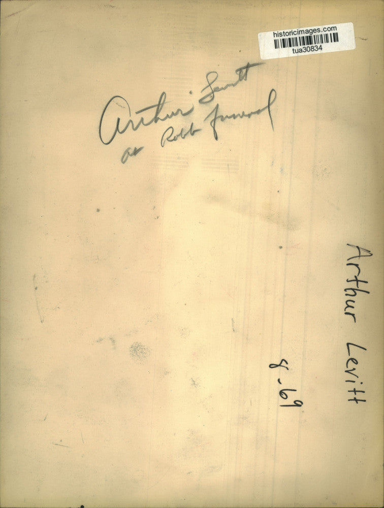 1969 Press Photo New York State Comptroller Arthur Levitt Sr. at funeral