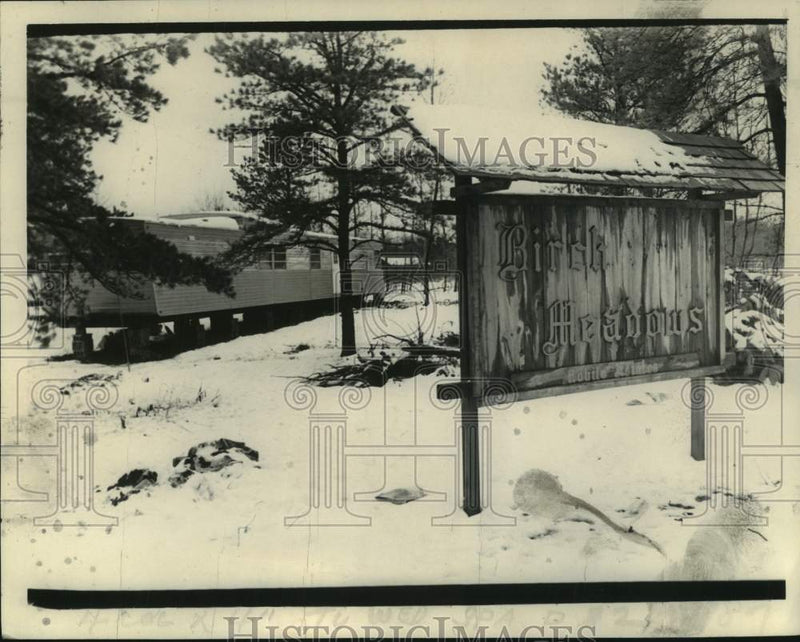 Load image into Gallery viewer, 1972 Press Photo Mobile home at Birck Meadows, Saratoga County, New York
