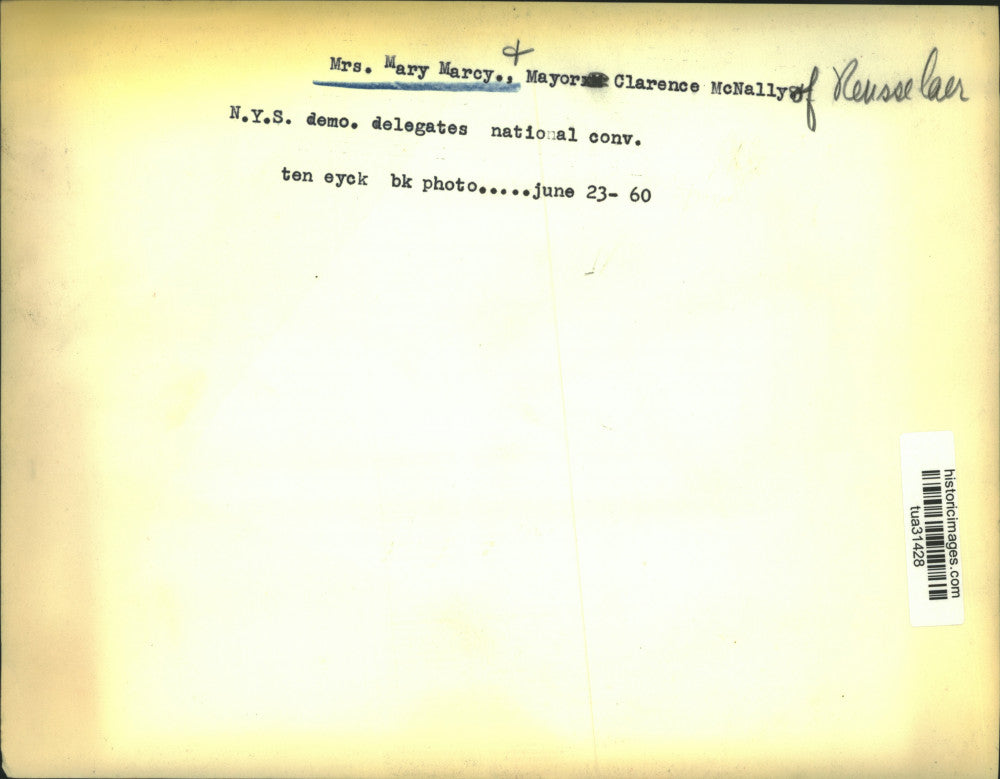 1960 Press Photo Mary Marcy and Rensselaer Mayor Clarence McNally share a laugh