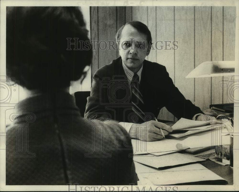 Load image into Gallery viewer, 1973 Press Photo Carl J. Marczewski in his New York office - tua31441
