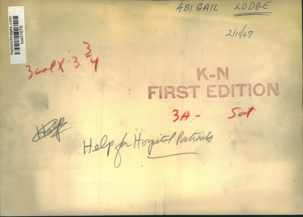 1967 Press Photo Abigail Lodge members make donation to Albany, NY hospital