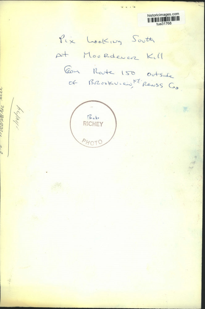 1974 Press Photo Snow on the banks of Moordener Kill near Brookview, New York