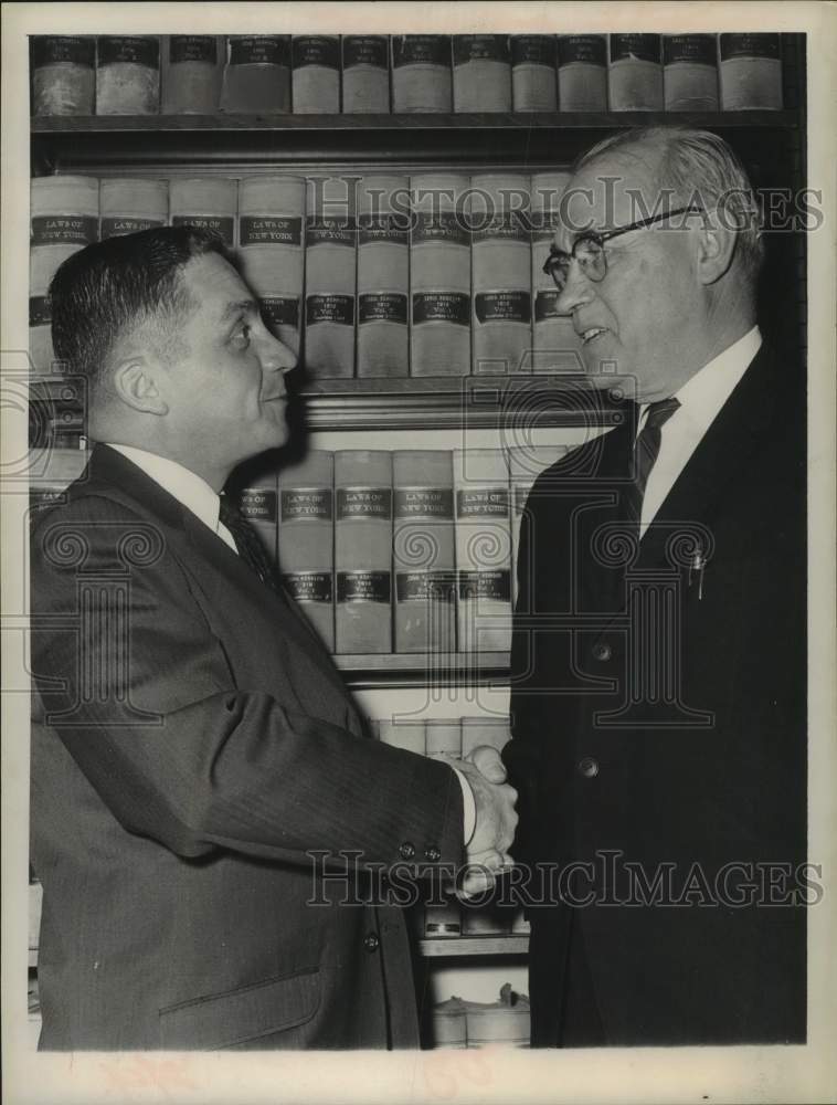 Load image into Gallery viewer, 1963 Press Photo Condon Lyons &amp; Julian Erway at Albany, New York law office

