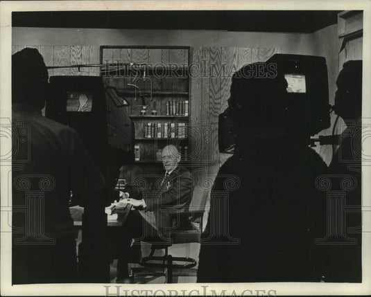 1971 Press Photo Charles MacGarrahan, State University of New York, Albany TV