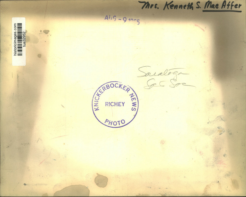 1965 Press Photo Mrs. Kenneth S. MacAffer at Saratoga Raceway, New York