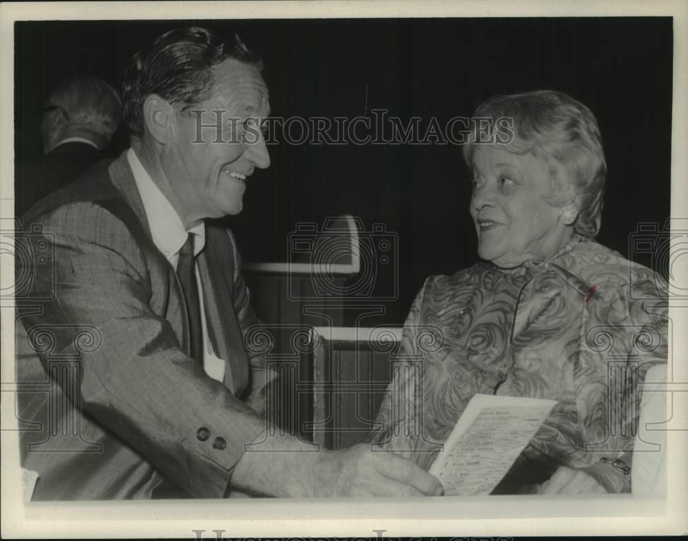 1967 Press Photo Jock Long with Marie Moore at Saratoga Raceway, New York- Historic Images