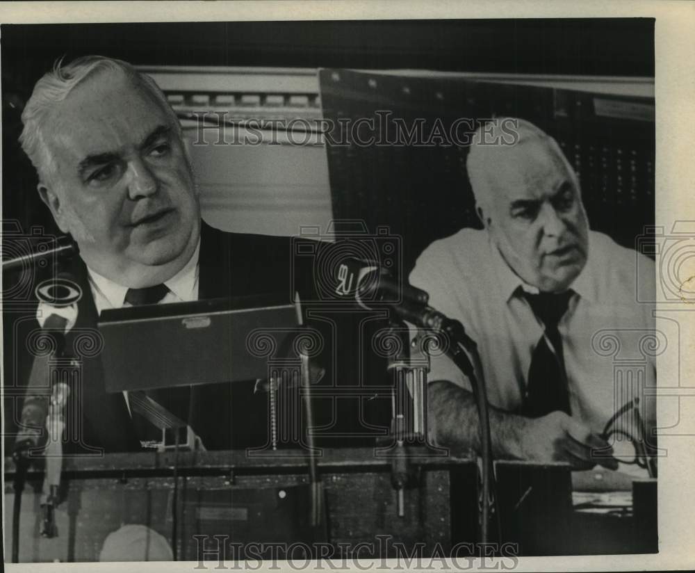 1970 Press Photo Thomas Mackell announces gubernatorial candidacy in Albany, NY