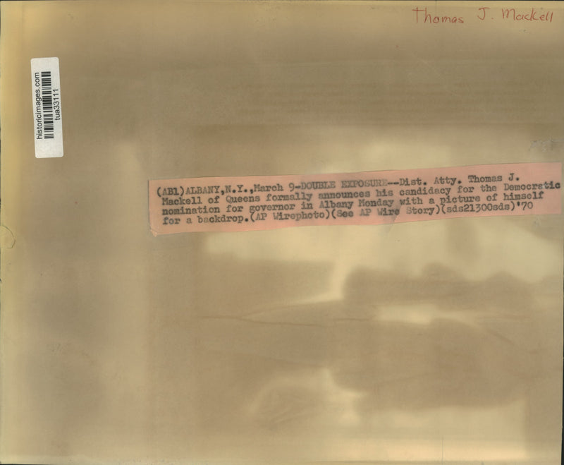Load image into Gallery viewer, 1970 Press Photo Thomas Mackell announces gubernatorial candidacy in Albany, NY
